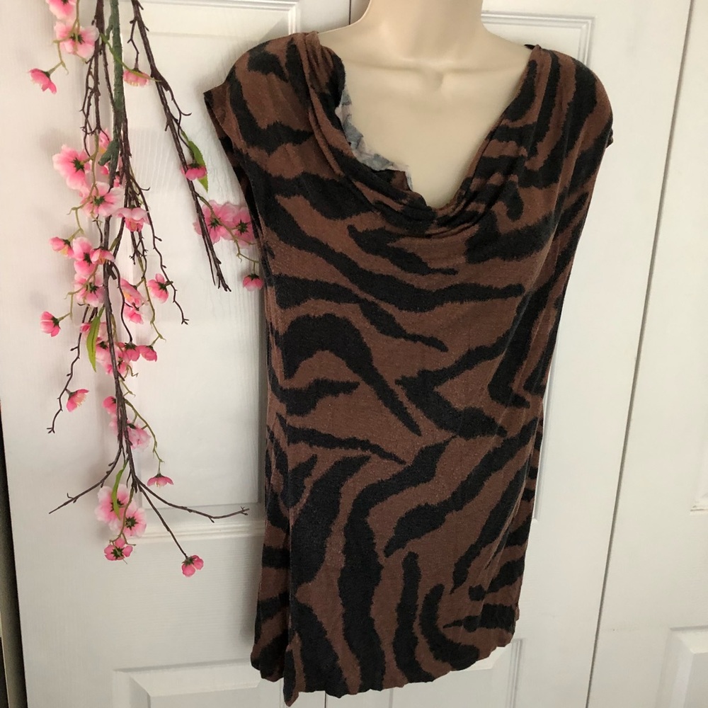 Distressed Tiger print top small